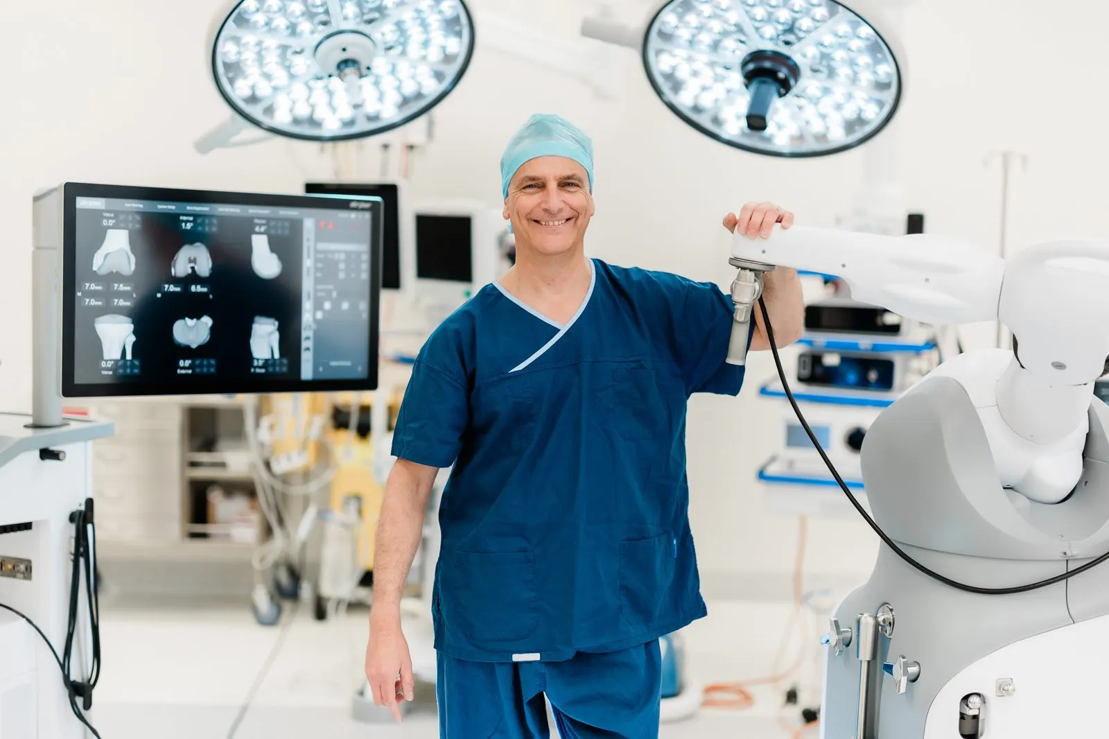 Dr Limbers in theatre with the Mako robotic arm